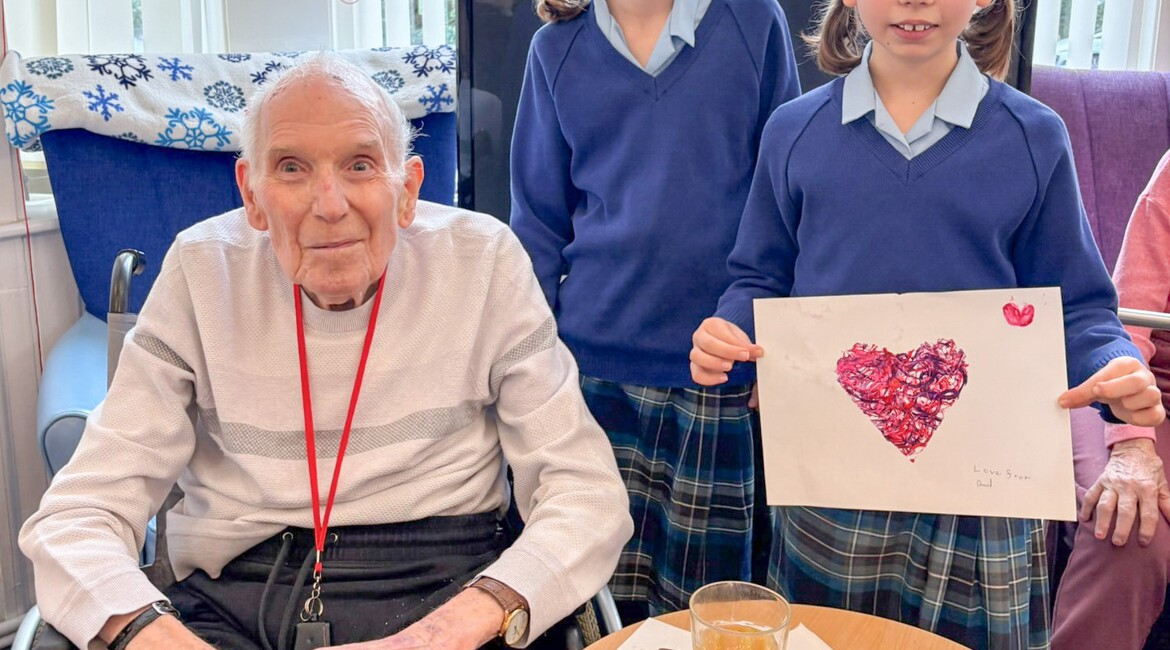 Y5 Art Club Bring Creativity and Joy to Ridgegate Care Home